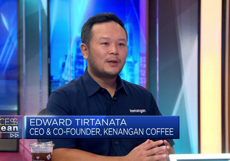 Coffee chains are crowding Singapore in hopes of jumpstarting their global expansions