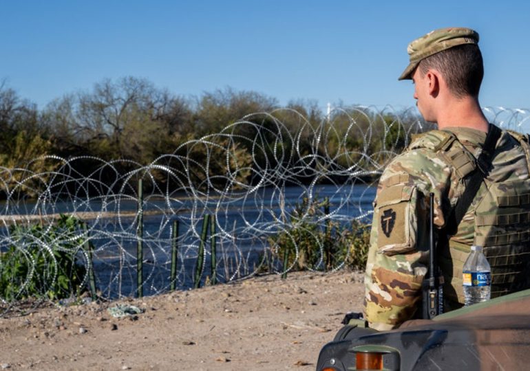 Critics bash SCOTUS decision allowing feds to cut razor Texas installed to stem illegal border crossings