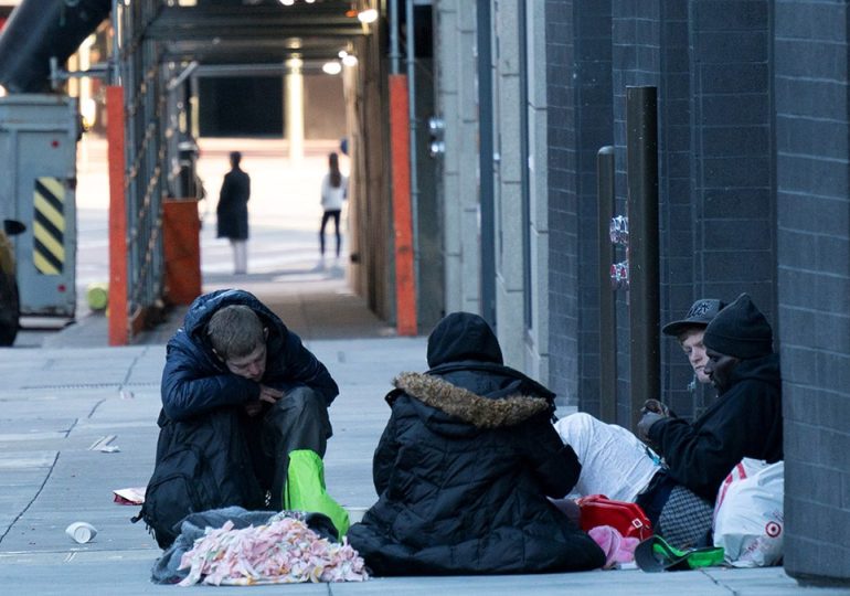 Supreme Court to decide whether cities can ban homeless from public areas