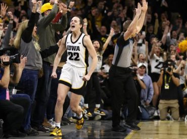 Caitlin Clark live stats: Iowa star scores career high to pass Kelsey Plum for NCAA women's scoring record