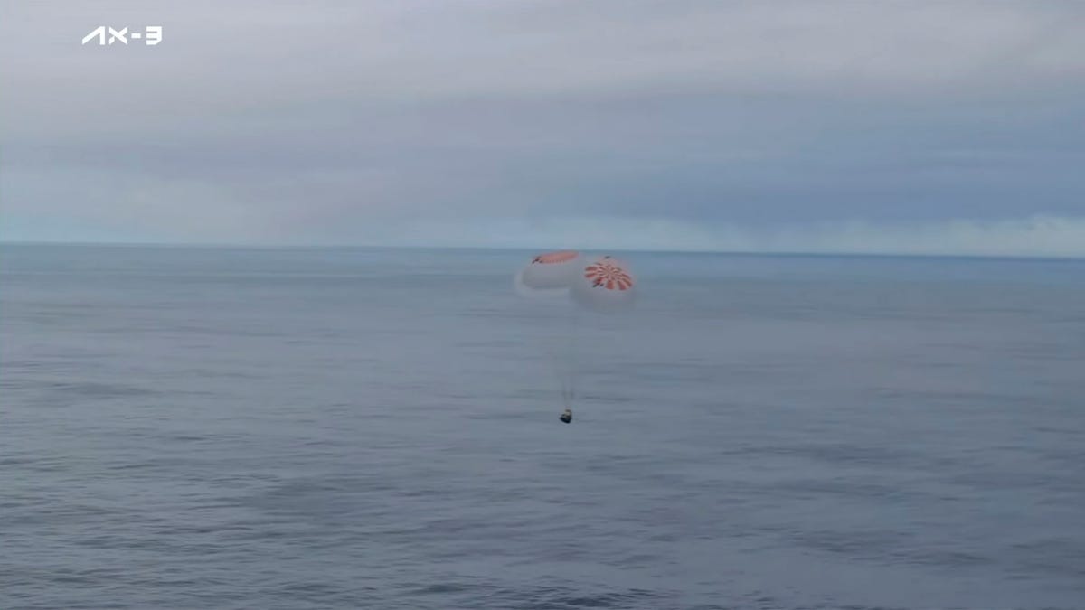 A SpaceX capsule landing in the Atlantic Ocean