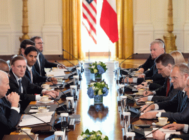 In White House visit, Polish president pushes NATO to ramp up spending, calls on US to fund Ukraine