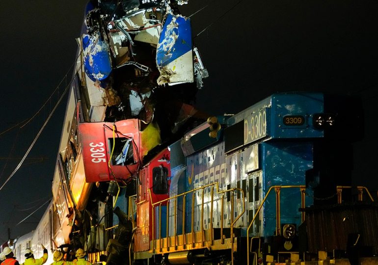 Train collision in Chile kills at least 2 people and injures 9 others