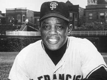 Willie Mays stats: Revisiting baseball Hall of Famer's MLB career with Giants, Mets