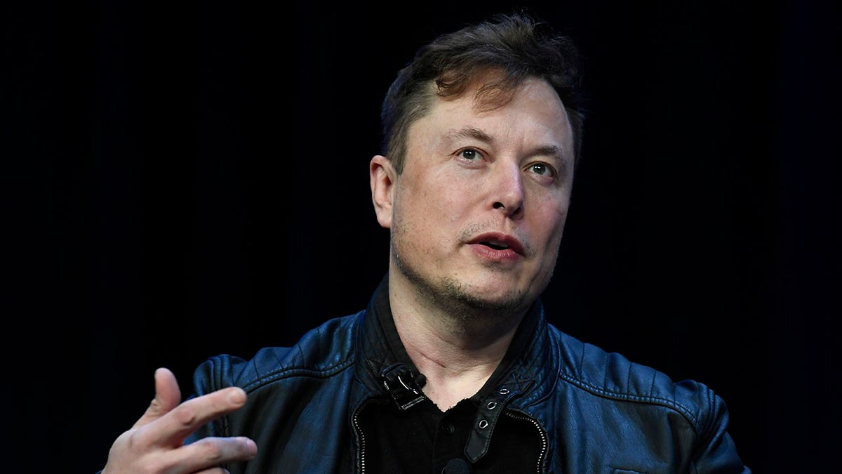 Elon Musk says he’s moving SpaceX headquarters to Texas amid frustration with California laws