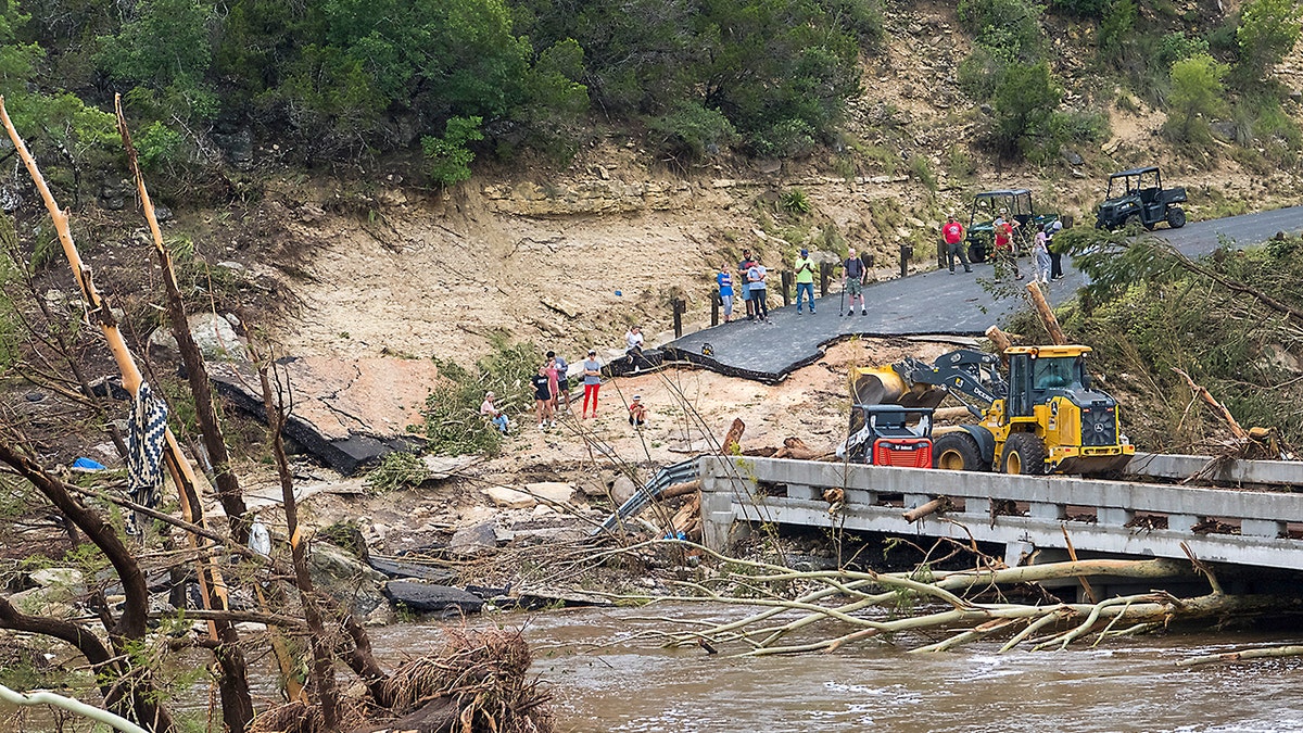 Deadly Texas flood exposes 'neglected' weather alert system Trump aims to modernize