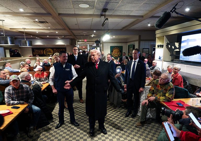 Iowa man stops Trump at restaurant with unexpected request before speech