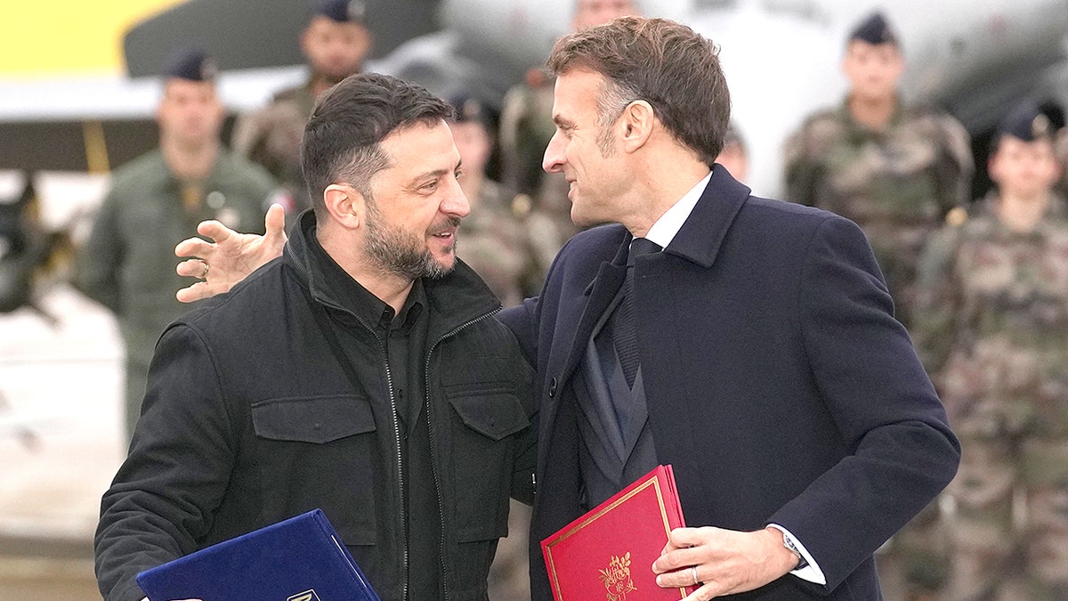 France's President Emmanuel Macron, and Ukraine's President Volodymyr Zelenskyy meet together