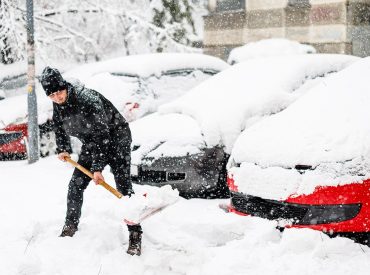 Heavy snow is recipe for serious heart attack risk, experts say: What to know