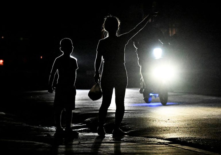 Cuba's entire electrical grid collapses, leaving whole island without power